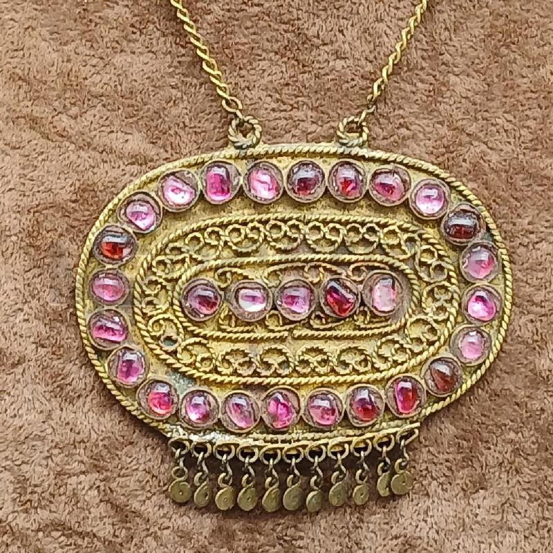 COLLANA ETNIC CIONDOLO OVALE PIETRE ROSA | Mercatino dell'Usato Roma garbatella 2