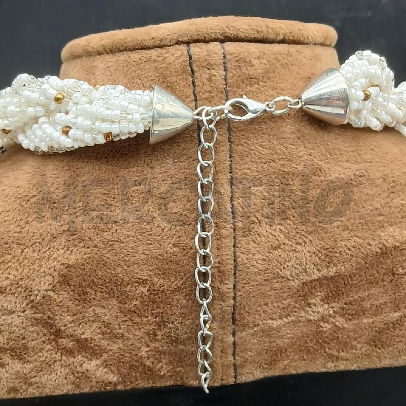 COLLANA MULTIFILO BIANCO  | Mercatino dell'Usato Roma garbatella 4