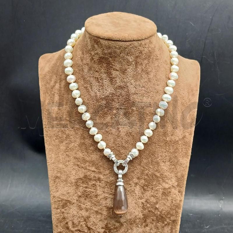 COLLANA PERLE DET CIONDOLO MARRONE | Mercatino dell'Usato Roma garbatella 1