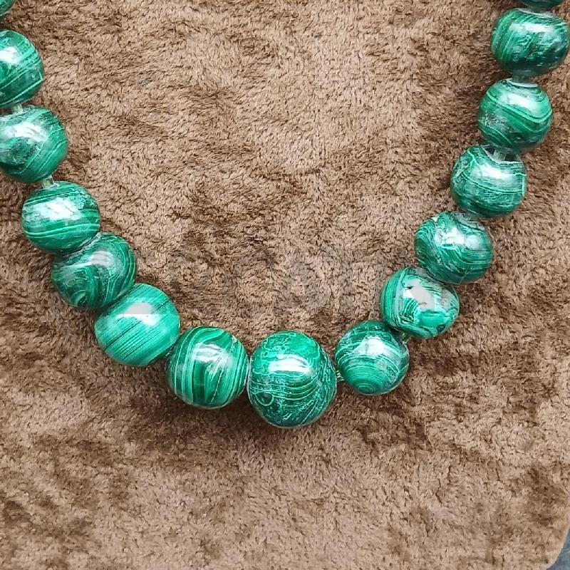 COLLANA PIETRE VERDE LUNGH | Mercatino dell'Usato Roma garbatella 2