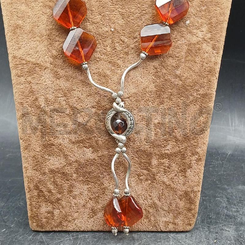 COLLANA QUADRI ARANCIO  | Mercatino dell'Usato Roma garbatella 2
