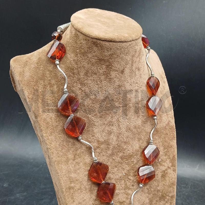 COLLANA QUADRI ARANCIO  | Mercatino dell'Usato Roma garbatella 3
