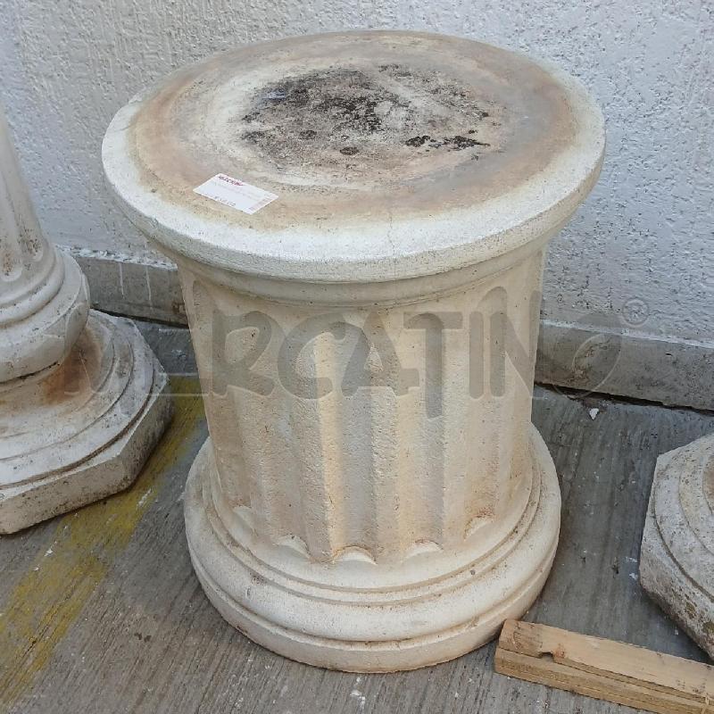 COLONNA CEMENTO BASSA | Mercatino dell'Usato Roma garbatella 1