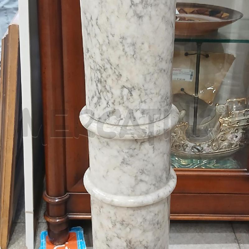 COLONNA MARMO BIANCO NERO | Mercatino dell'Usato Roma garbatella 4