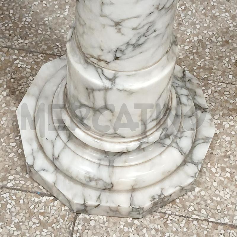 COLONNA MARMO BIANCO NERO | Mercatino dell'Usato Roma garbatella 2