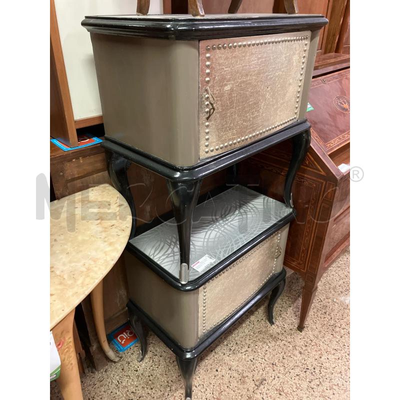 COMODINI COPPIA NERI/ARGENTATI +1/A | Mercatino dell'Usato Roma garbatella 2