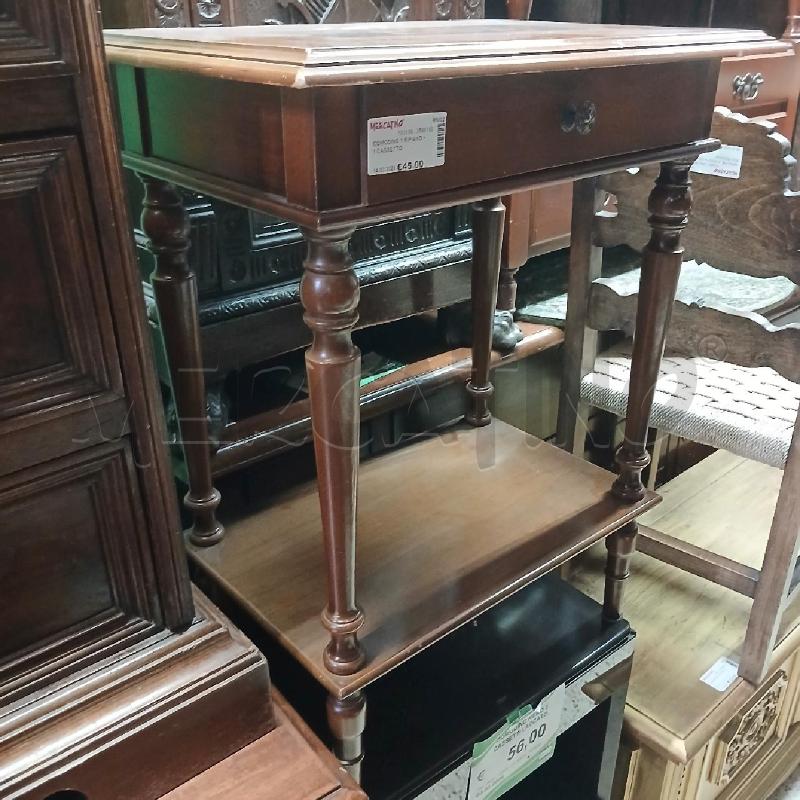 COMODINO 1 RIPIANO + 1 CASSETTO  | Mercatino dell'Usato Roma garbatella 1