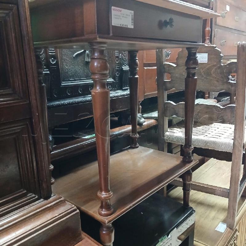 COMODINO 1 RIPIANO + 1 CASSETTO  | Mercatino dell'Usato Roma garbatella 3