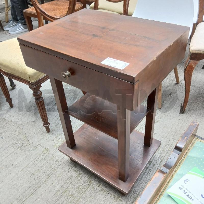 COMODINO 2 RIPIANI 1CASSETTO | Mercatino dell'Usato Roma garbatella 2