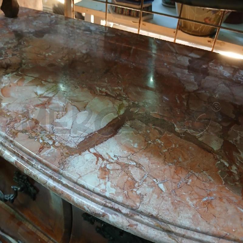 COMO' BOMBATO PIANO MARMO ROSA INTARSIATO | Mercatino dell'Usato Roma garbatella 4