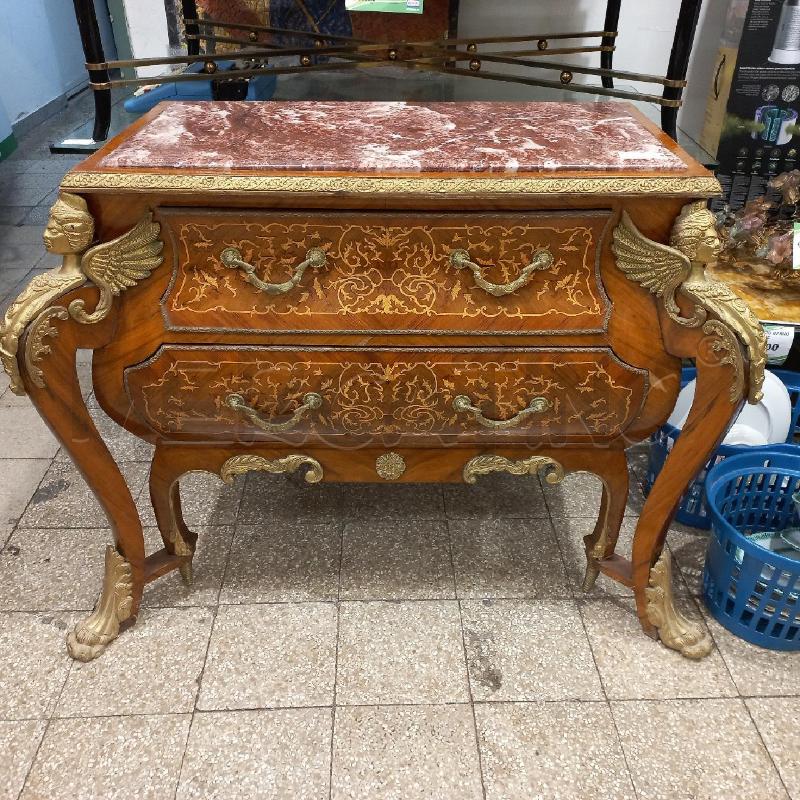 COMO' INTARSIATO PIANO MARMO 2 CASSETTI  | Mercatino dell'Usato Roma garbatella 1