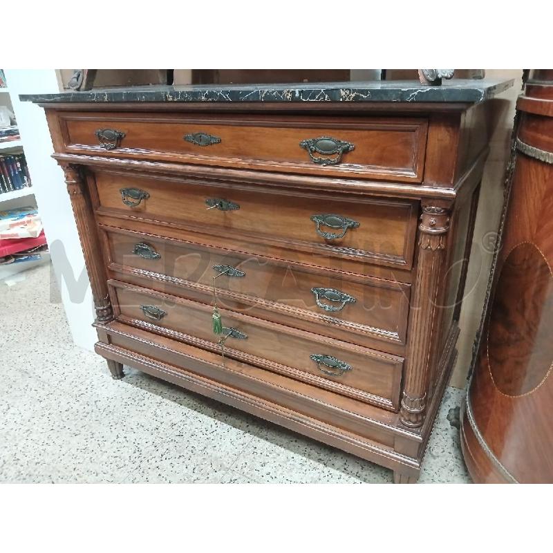 COMO' PIANO MARMO NERO 4 CASSETTI  | Mercatino dell'Usato Roma garbatella 1