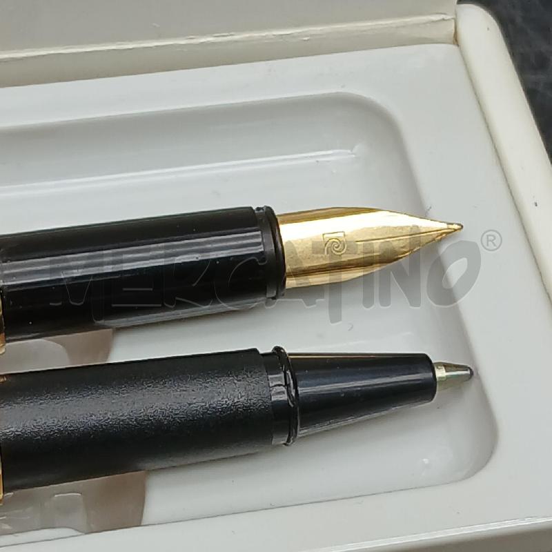 COPPIA PENNE PIERRE CARDIN STILO ROLLER ROSSE CON SCAT | Mercatino dell'Usato Roma garbatella 3