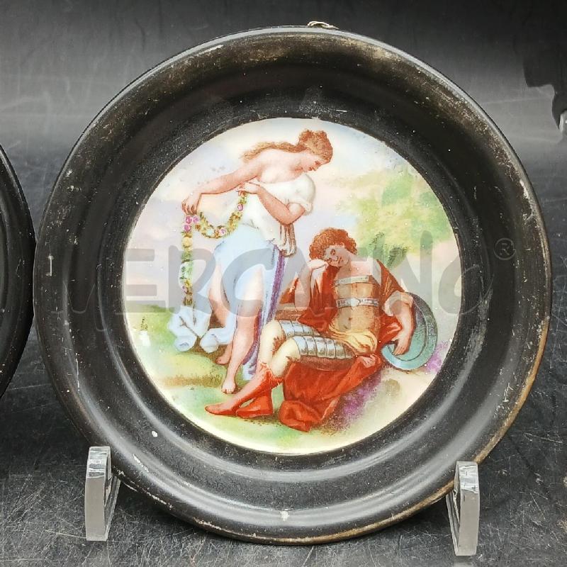 COPPIA PLACCHE CERAM TONDE SCENA CLASSICA | Mercatino dell'Usato Roma garbatella 2