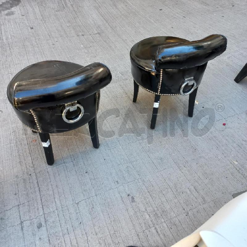 COPPIA POLTRONCINE BASSE PELLE NERA  | Mercatino dell'Usato Roma garbatella 2