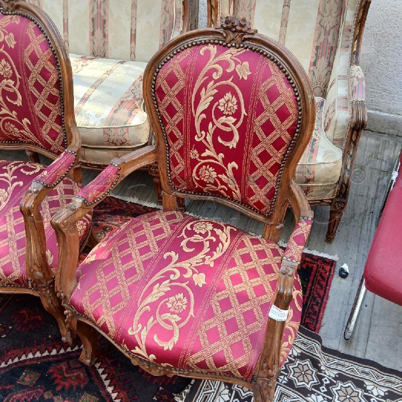 COPPIA POLTRONCINE NOCE SEDUTA ROSSA | Mercatino dell'Usato Roma garbatella 2