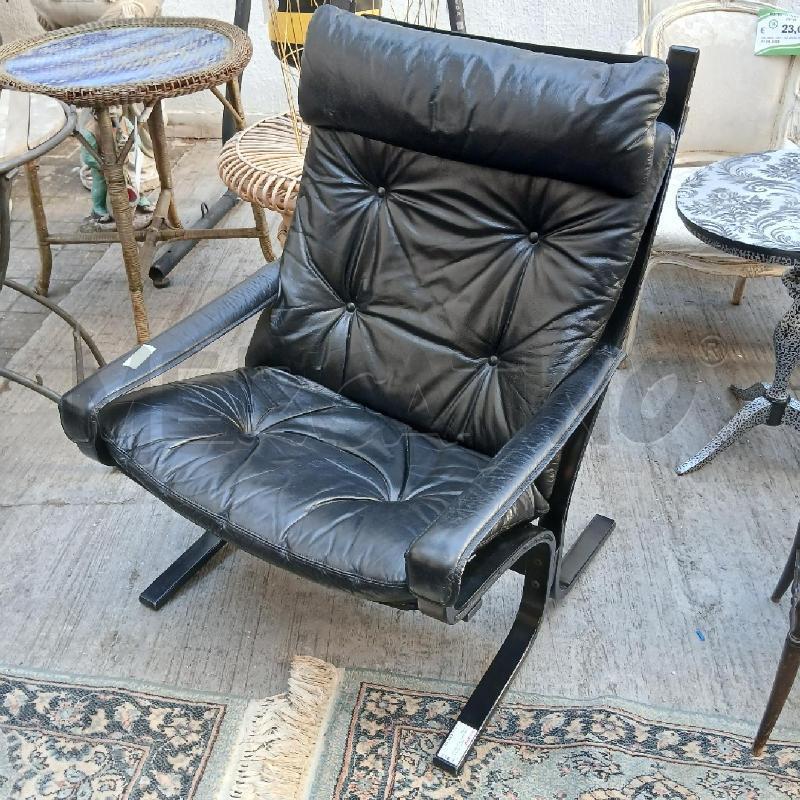 COPPIA POLTRONE PELLE NERA | Mercatino dell'Usato Roma garbatella 1