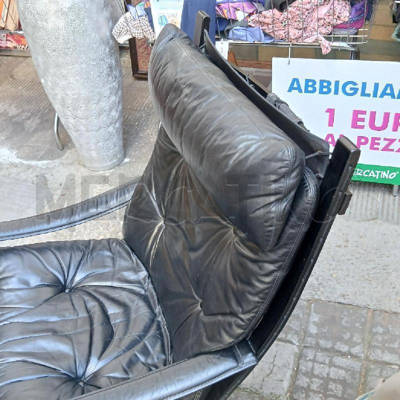 COPPIA POLTRONE PELLE NERA | Mercatino dell'Usato Roma garbatella 4