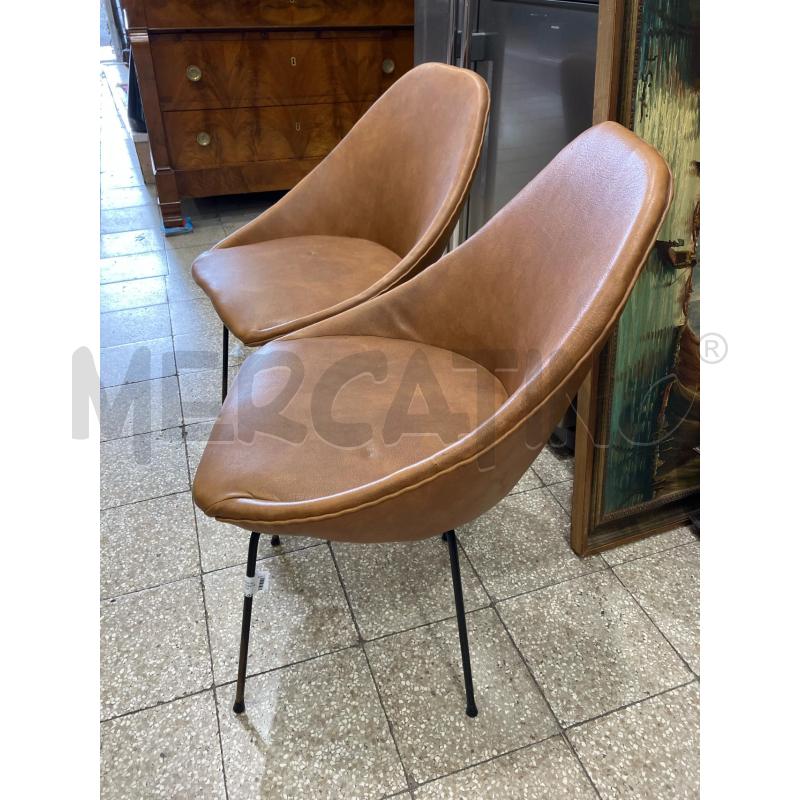 COPPIA SEDIE GAMBE NERE PELLE MARRONE  | Mercatino dell'Usato Roma garbatella 2