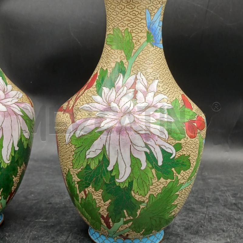 COPPIA VASI CLOISONNÈ FIORI FARFALLE | Mercatino dell'Usato Roma garbatella 3