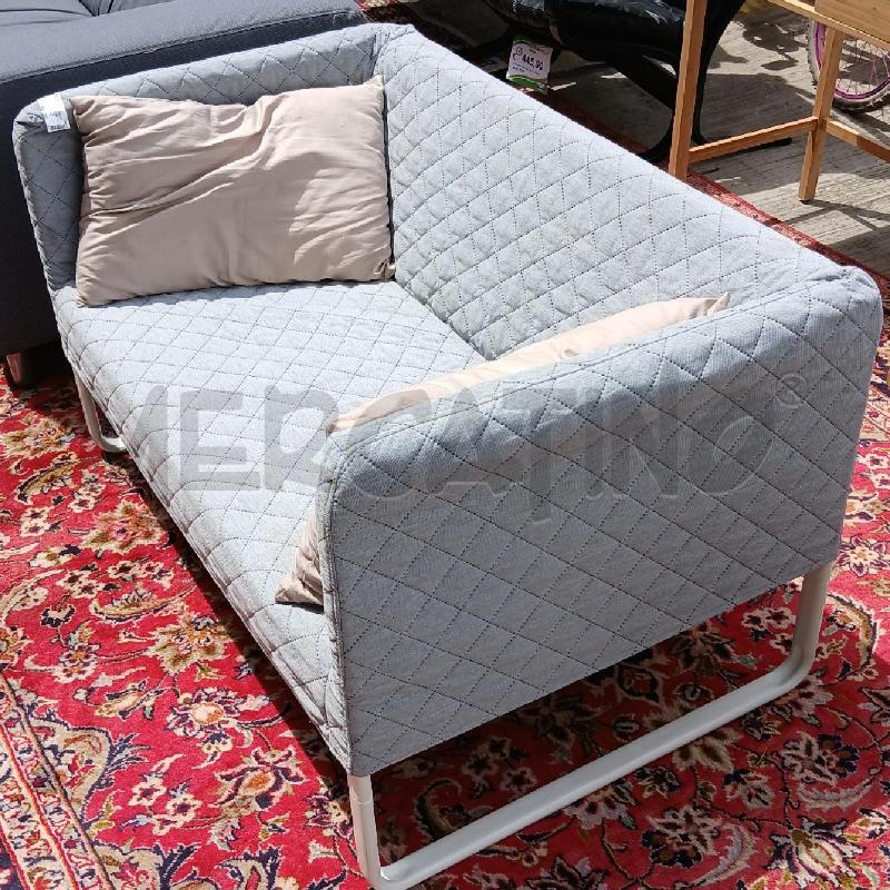 DIVANETTO GRIGIO METALLO BIANCO  | Mercatino dell'Usato Roma garbatella 3