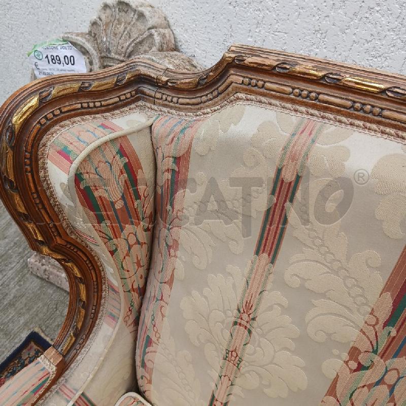 DIVANETTO INTAGLI DORATI | Mercatino dell'Usato Roma garbatella 5