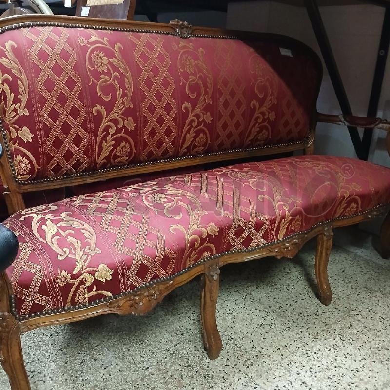 DIVANETTO NOCE S/ ROSSA | Mercatino dell'Usato Roma garbatella 3
