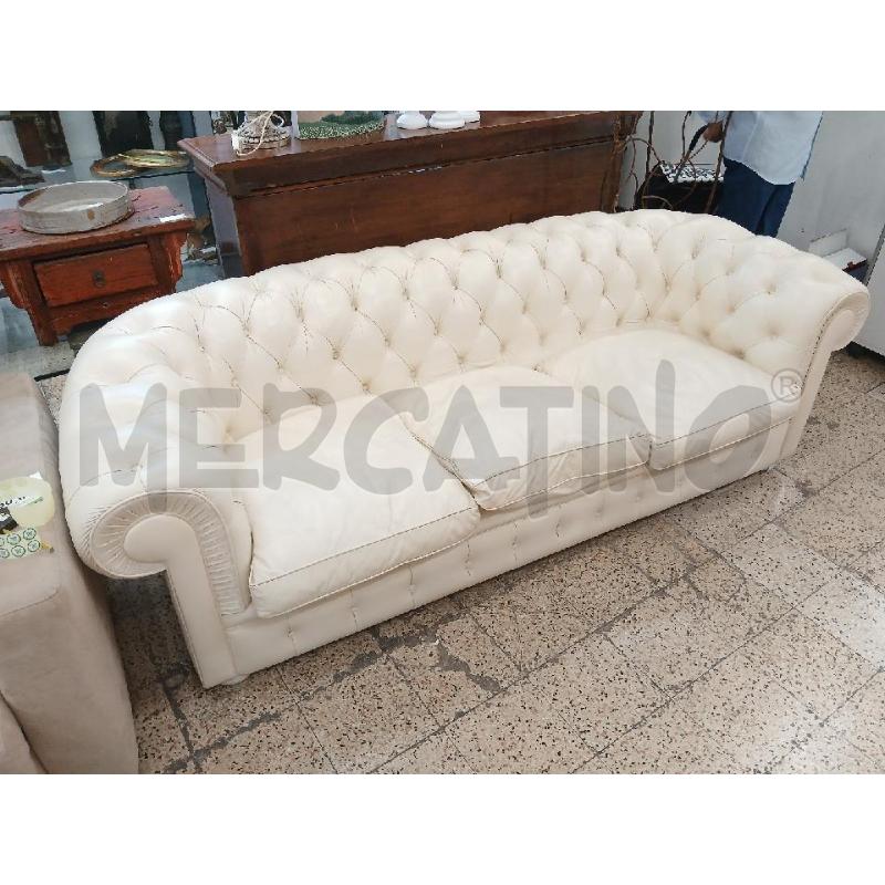 DIVANO CHESTER BIANCO 3POSTI | Mercatino dell'Usato Roma garbatella 1