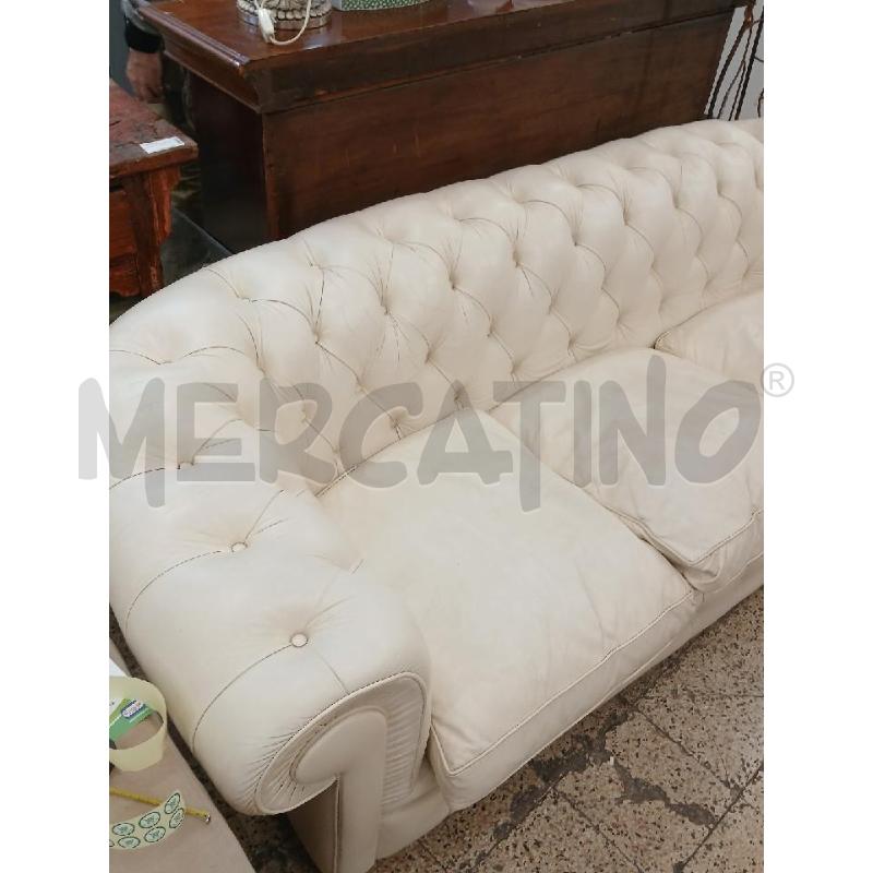 DIVANO CHESTER BIANCO 3POSTI | Mercatino dell'Usato Roma garbatella 2