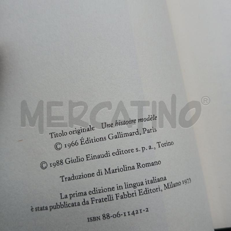 EINAUDI R. QUENEAU UNA STORIA MODELLO | Mercatino dell'Usato Roma garbatella 3