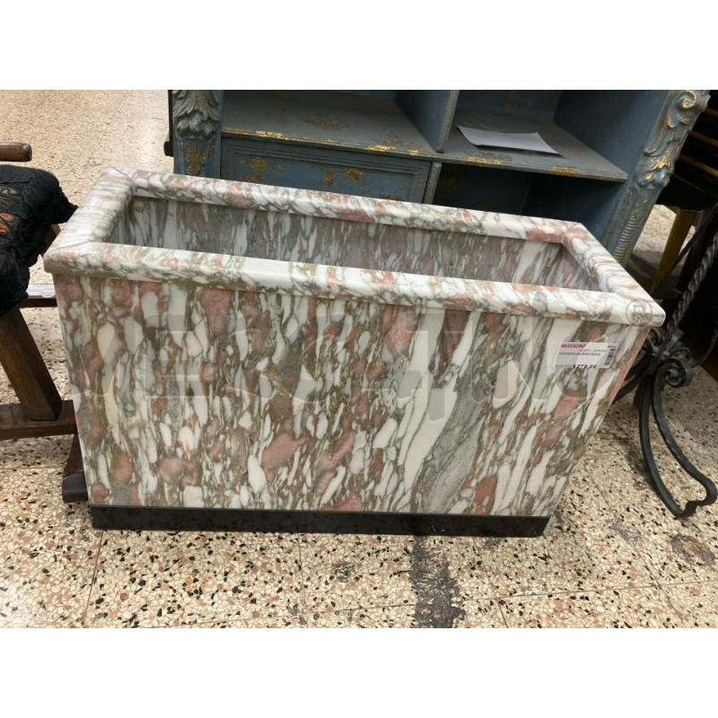 FIORIERA MARMO ROSA  | Mercatino dell'Usato Roma garbatella 1