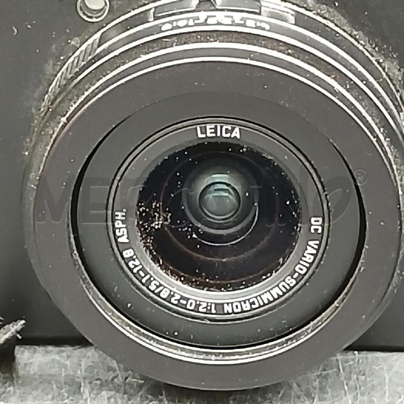  FOTOCAMERA LEICA D-LUX 4 CON CARICATORE E BATTERIA | Mercatino dell'Usato Roma garbatella 2
