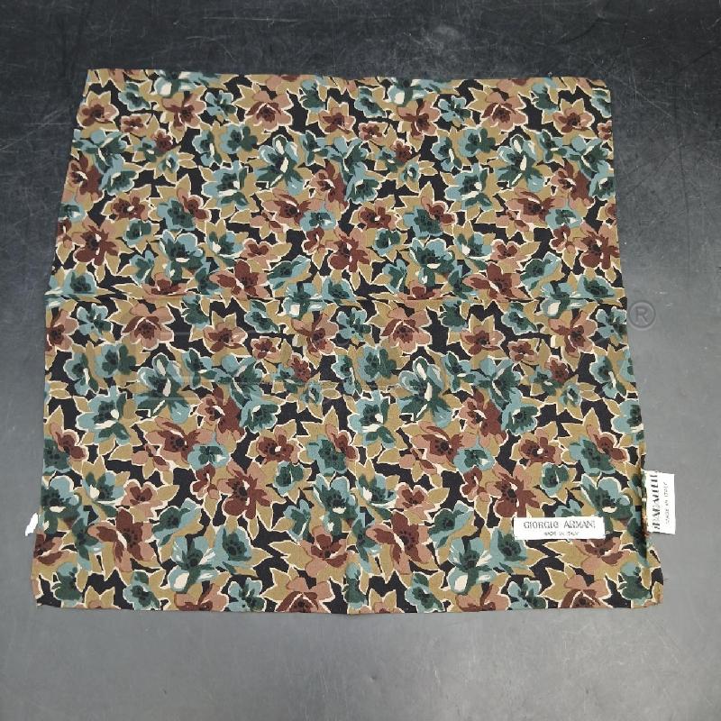 FOULARD EMPORIO ARMANI  FIORI  | Mercatino dell'Usato Roma garbatella 1
