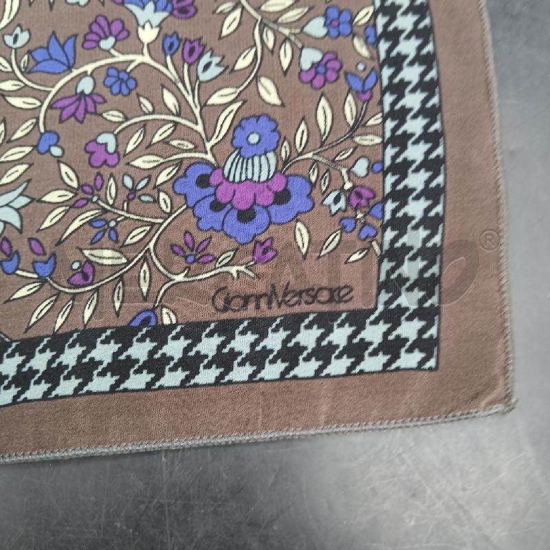 FOULARD GIANNI VERSAGE  | Mercatino dell'Usato Roma garbatella 2
