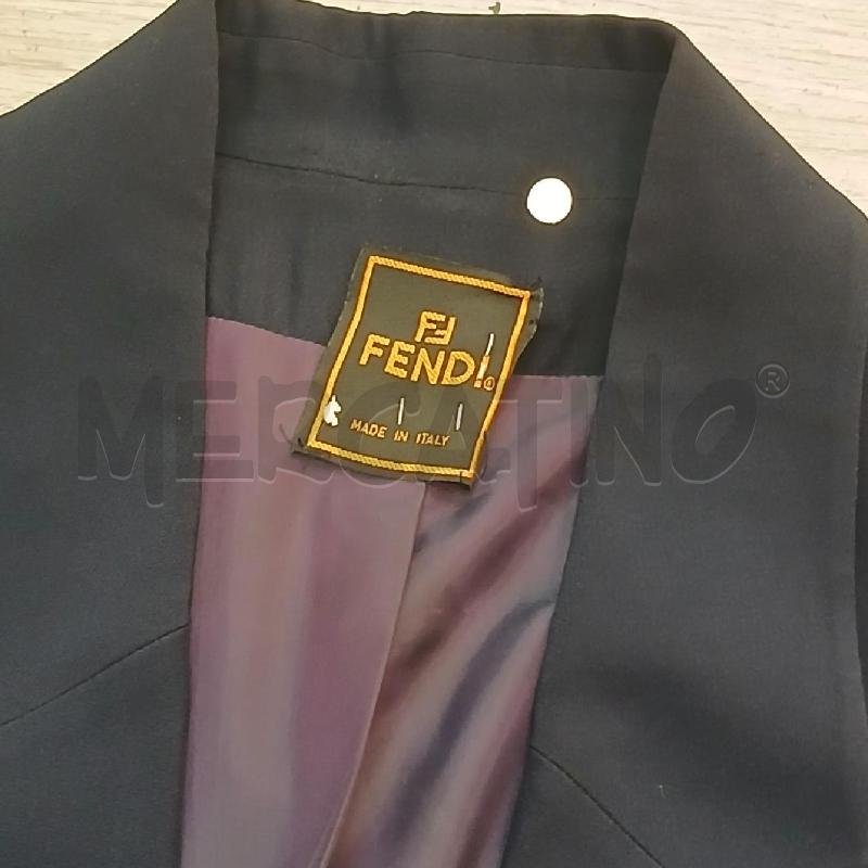 GIACCA DONNA FENDI BLU TASCHE BORCHIE | Mercatino dell'Usato Roma garbatella 3