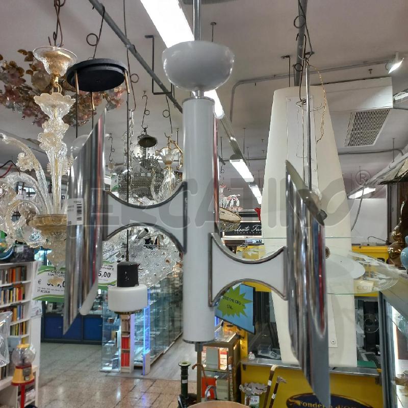 LAMPADARIO CROMATO 3 LUCI | Mercatino dell'Usato Roma garbatella 1