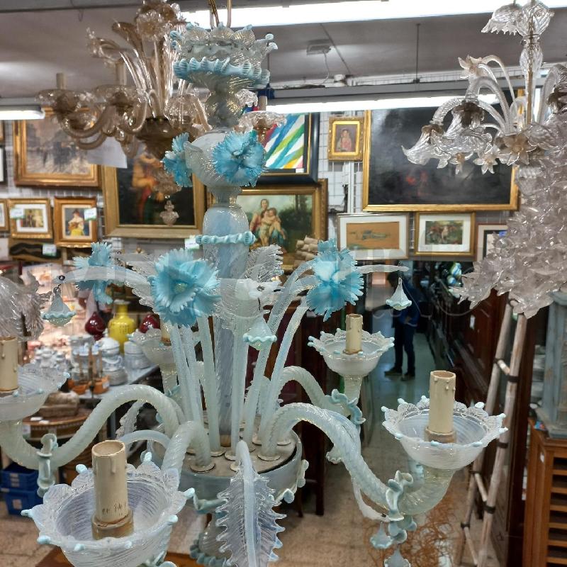 LAMPADARIO MURANO BIANCO AZZURRO DA RIVEDERE | Mercatino dell'Usato Roma garbatella 2