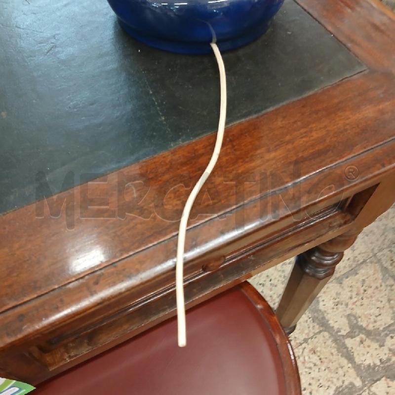 LAMPADA FORMA LAMPADINA BIANCA BLU  | Mercatino dell'Usato Roma garbatella 2