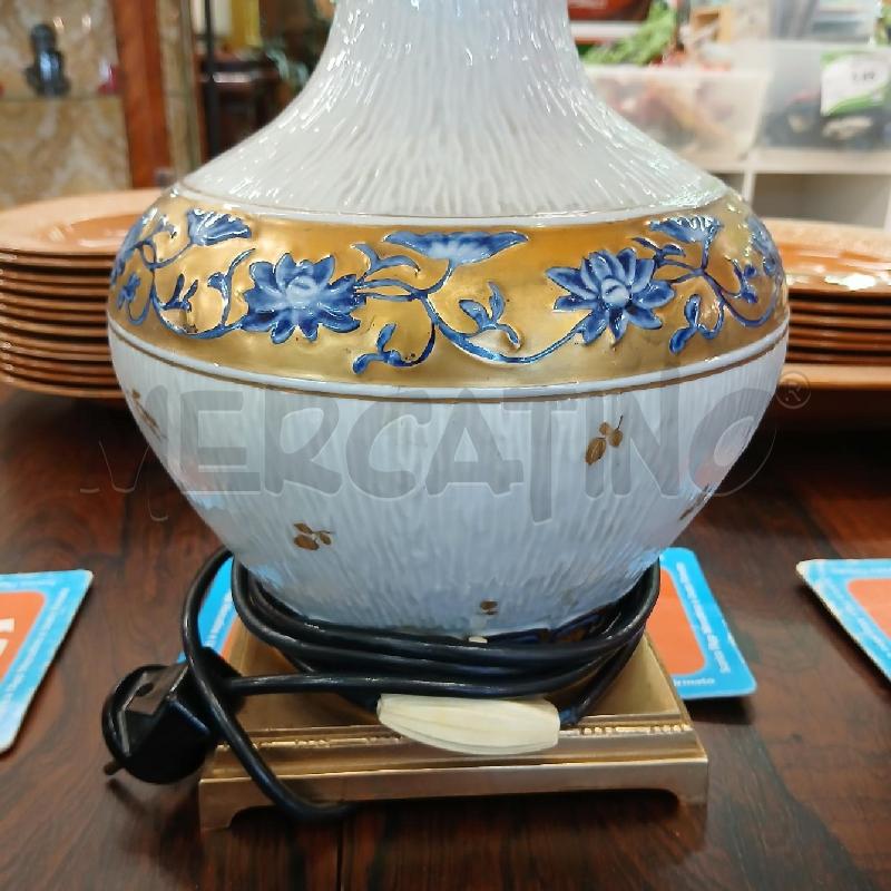 LAMPADA PORCELLANA FLAVIA MANGANI FIRENZE | Mercatino dell'Usato Roma garbatella 3