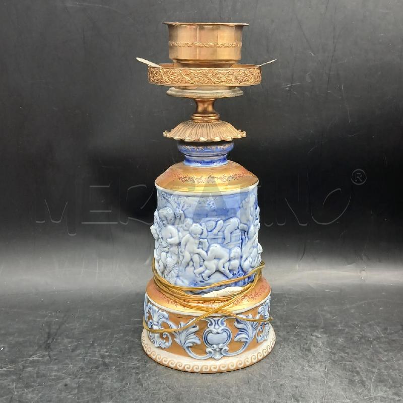 LAMPADA SEVRES PUTTI RILIEVO | Mercatino dell'Usato Roma garbatella 1