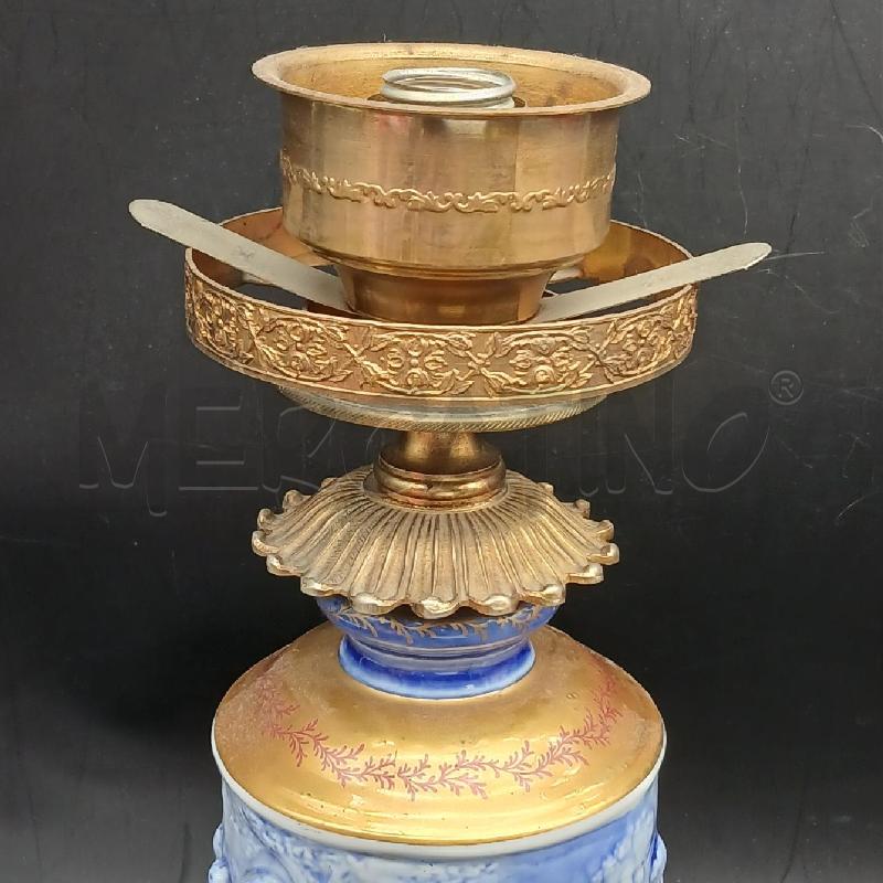 LAMPADA SEVRES PUTTI RILIEVO | Mercatino dell'Usato Roma garbatella 3