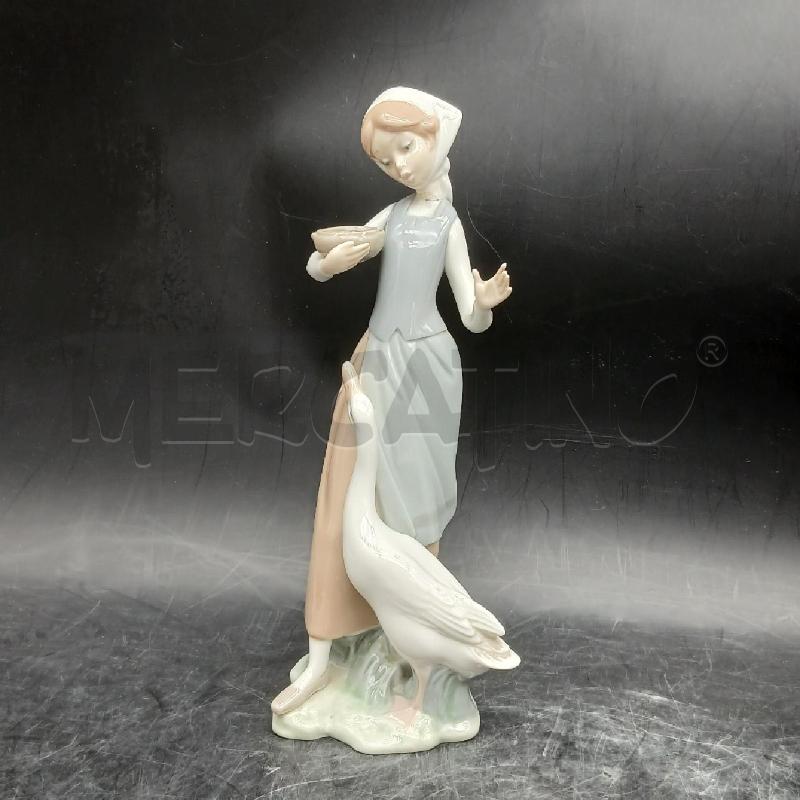 LLADRO DAMA CON OCA | Mercatino dell'Usato Roma garbatella 1