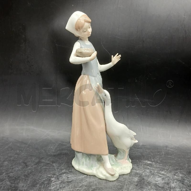 LLADRO DAMA CON OCA | Mercatino dell'Usato Roma garbatella 2