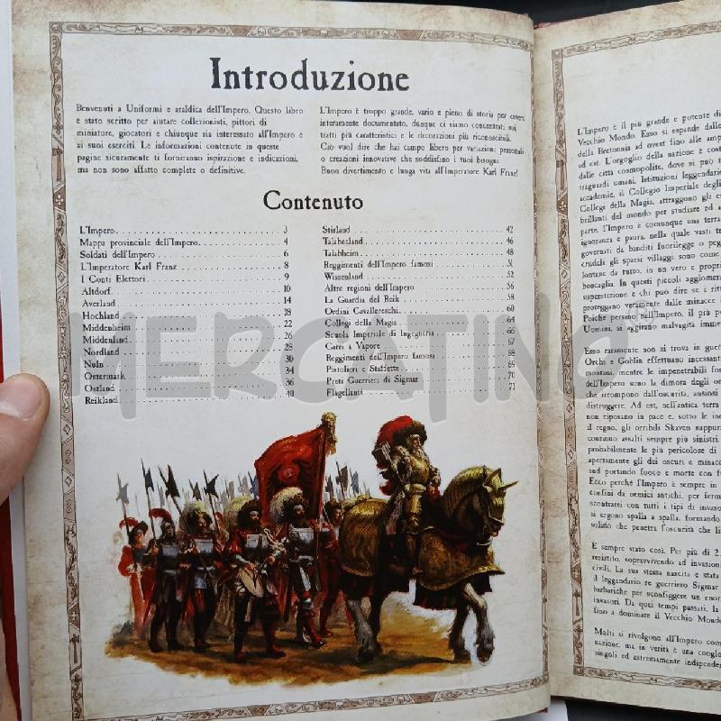 MANUALE WARHAMMER UNIFORMI E ARALDICA IMPERO  | Mercatino dell'Usato Roma garbatella 3