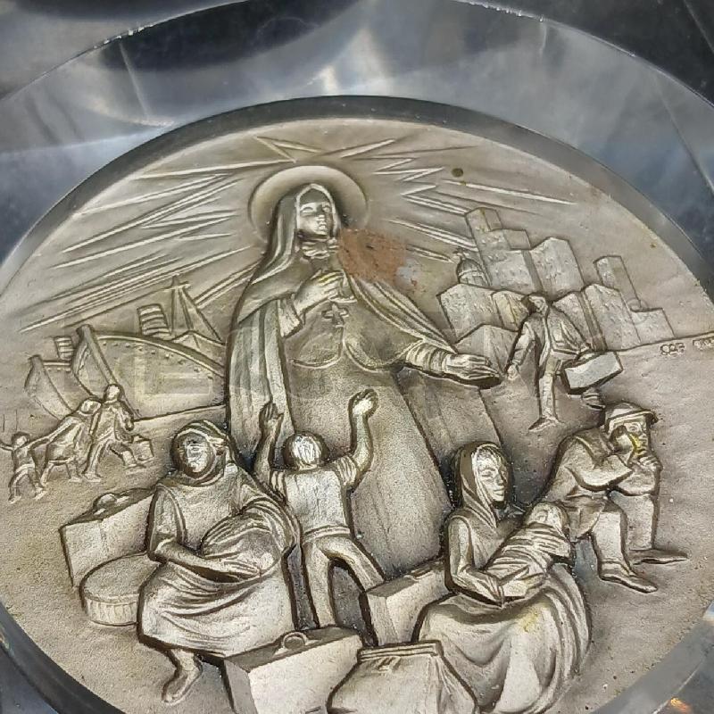 MEDAGLIA PATRONES IMIMGRANT  | Mercatino dell'Usato Roma garbatella 4