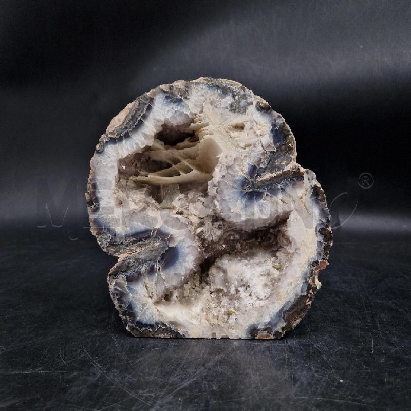 MINERALE GRANDE CRISTALLO QUARZATO GRIGIO | Mercatino dell'Usato Roma garbatella 1