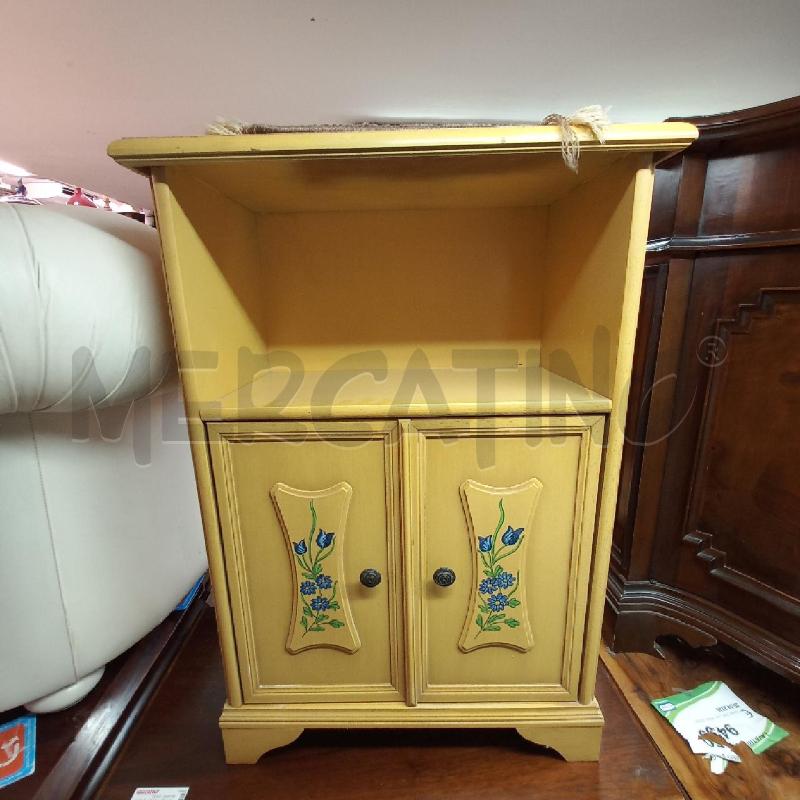 MOBILETTO GIALLO 2 ANTE FIORI  | Mercatino dell'Usato Roma garbatella 1