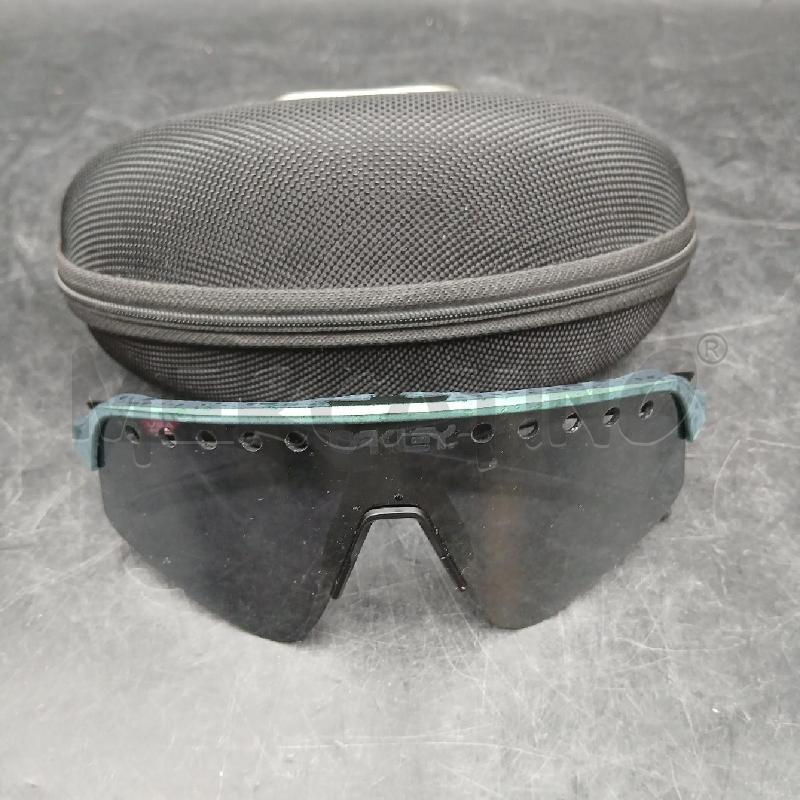 OCCHIALI DA SOLE OAKLEY NERO VERDE | Mercatino dell'Usato Roma garbatella 1