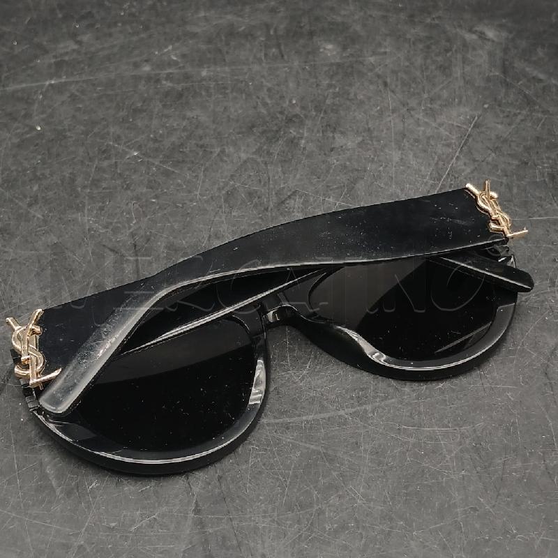OCCHIALI DA SOLE YVES SAINT LAUREN NERO LOGO DORATO  | Mercatino dell'Usato Roma garbatella 4