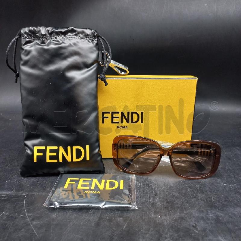 OCCHIALI D FENDI MARRONE E BLU  | Mercatino dell'Usato Roma garbatella 1